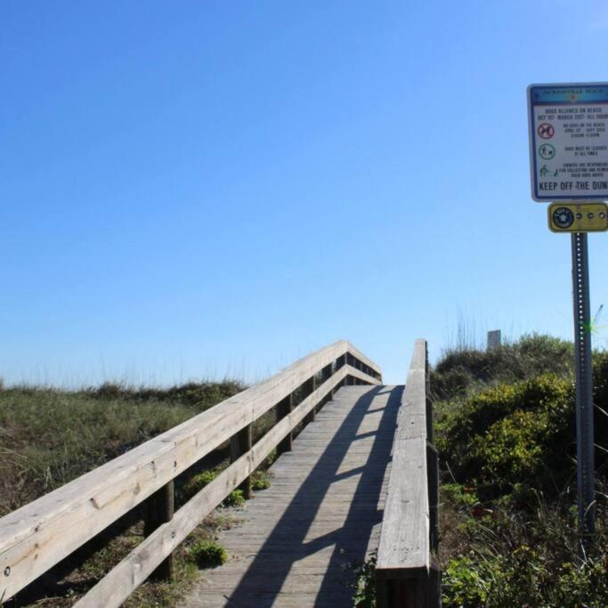 Beachside Retreat Awaits At Jacksonville Beach Kültér fotó